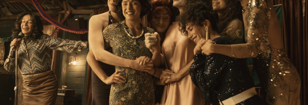 Vencedor do prêmio Un Certain Regard no Festival de Cannes, O Olhar Misterioso do Flamingo estreia nos cinemas brasileiros em 26 de março, com a presença do diretor e do elenco no país.